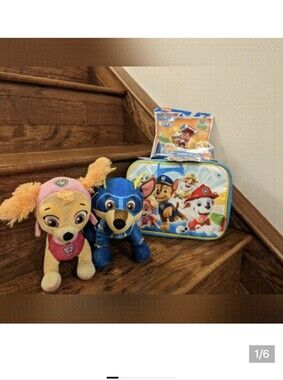PAW patrol lot, New lunchbox, new Marshall toy, Skye & Chase plush toys